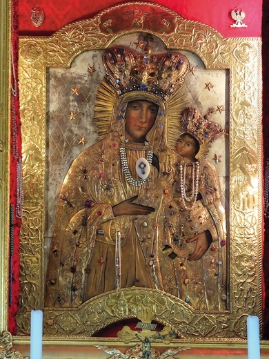 Matka Boża Łysiecka jest czczona w Gliwicach od 1 października 1950 r. 