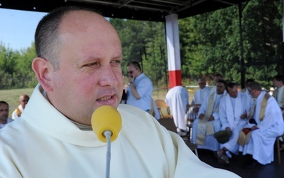 Do duchowego pielgrzymowania zachęca ks. Mirosław Kszczot, dyrektor radomskiej pielgrzymki