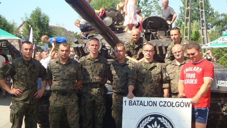 Piknik z żołnierzami