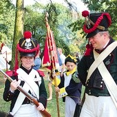   Wśród ponad 100 grup rekonstrukcyjnych nie zabrakło żołnierzy z epoki napoleońskiej 