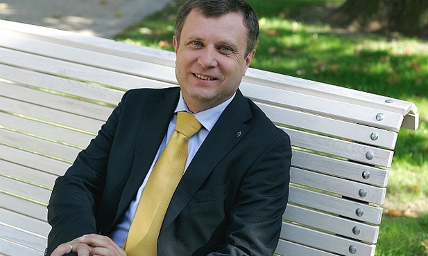 Tvp.info: W piśmie Karnowskiego nie było mowy o 10 małych uchodźcach