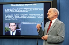 Macierewicz: Sikorski mógł popełnić przestępstwo 