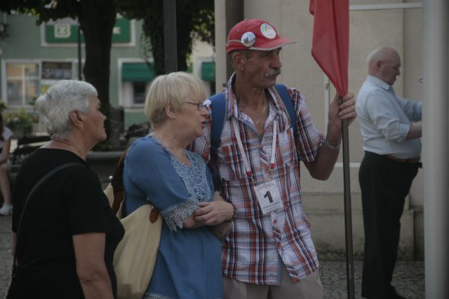 Wyszli na końcu, wejdą pierwsi