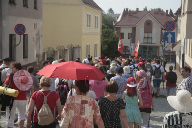 Wyszli na końcu, wejdą pierwsi