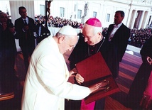 Korony dla MB Suserskiej  pobłogosławił papież Franciszek