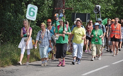  Najwcześniej, bo już 26 lipca, wyruszyła z Ustki grupa 6. Pątnicy z tej grupy przez 19 dni przejdą 640 km