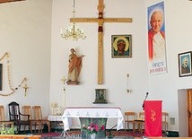 Prezbiterium kościoła św. Józefa Robotnika w Szylenach