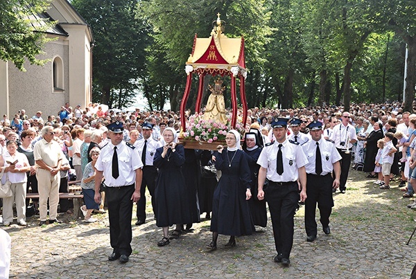 Do babci Pana Jezusa śląskie rodziny pielgrzymują od pokoleń