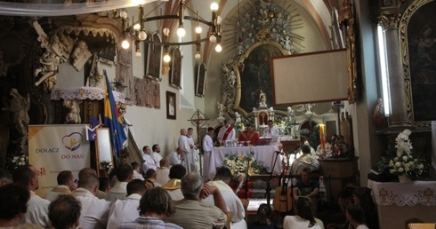 Jubieluszowa Eucharystia w Sośnicy