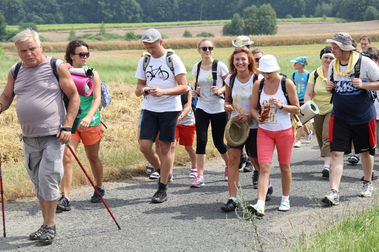 69. Pielgrzymka Rybnicka - dzień 1. - za Książenicami