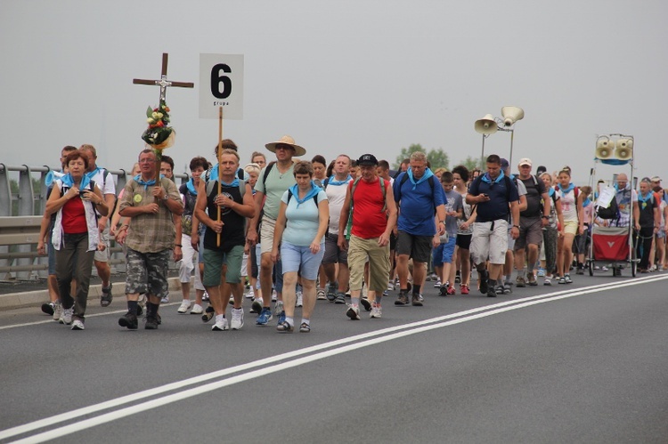 69. Pielgrzymka Rybnicka - dzień 2. - Czekanów - Bytom-Górniki