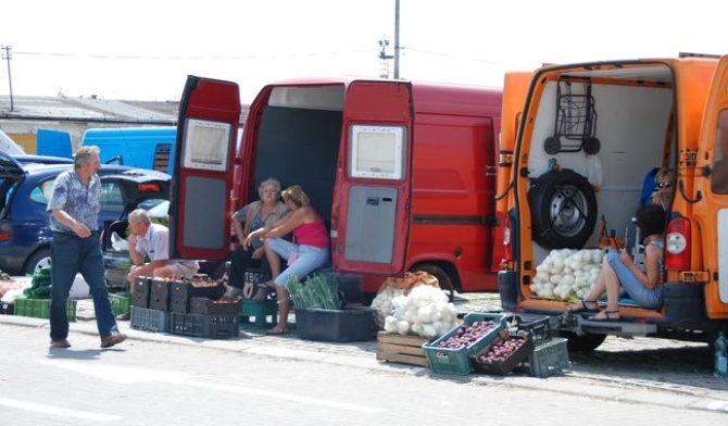 Sandomierska giełda owocowo-warzywna