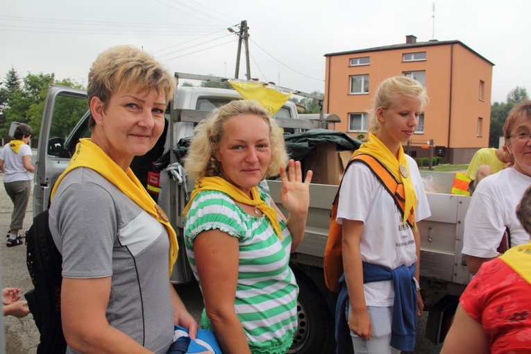 11. Pielgrzymka Katowicka - postój w Brzezinach Nowych