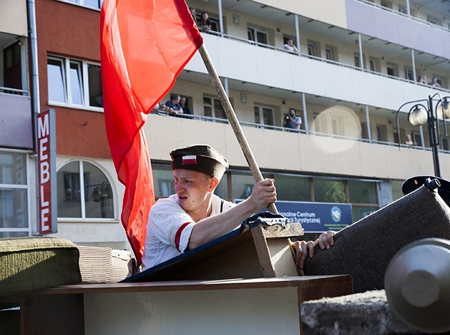 Powstańcza barykada w Koszalinie