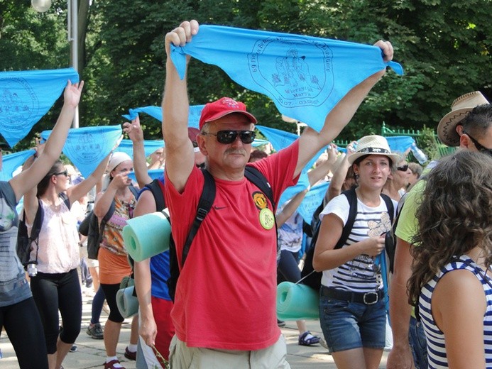 69. Pielgrzymka Rybnicka - droga ze Stradomia na Jasną Górę