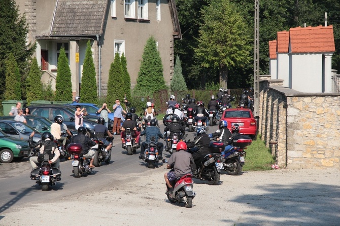 Dziesięć tysięcy motocyklistów na Górze Świętej Anny