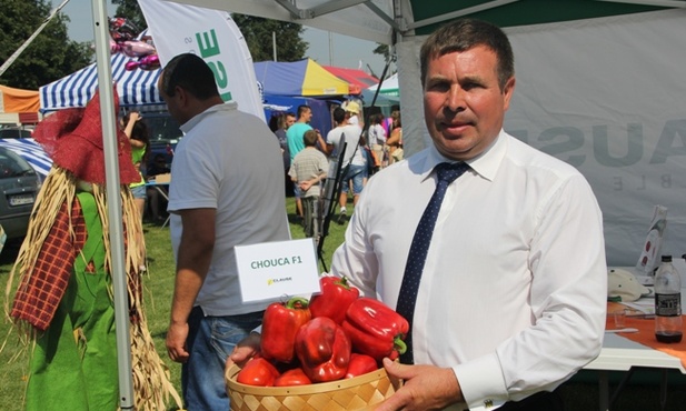 Wśród odznaczonych rolników był Mirosław Janczara z Potworowa. Jest on producentem papryki