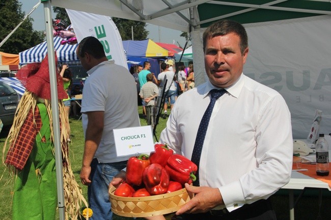 Wśród odznaczonych rolników był Mirosław Janczara z Potworowa. Jest on producentem papryki