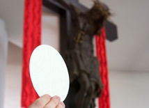 Powrócił do odprawiania Świętej Eucharystii