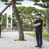 Ks. Jin Yungin jest jednym z duszpasterzy pracujących w sanktuarium w Solmoe. Doskonale zna historię  męczeństwa koreańskich  katolików