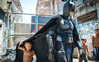 Batman – superbohater zdeterminowany w walce ze złem, obdarzony niezwykłym zmysłem detektywistycznym i twardymi pięściami