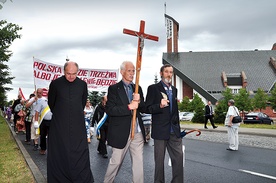 W wędrówce, która była też okazją do świętowania 30-lecia Apostolstwa Trzeźwości w diecezji, wzięło udział ponad 200 osób