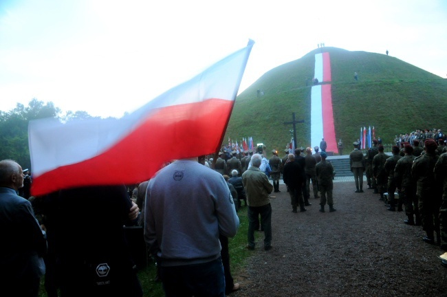 Apel Pamięci pod Kopcem Piłsudskiego