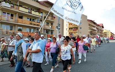  W pochodzie szli członkowie KWC ze Szczucina