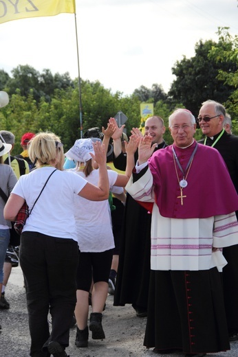 Msza św. w katedrze i wymarsz pielgrzymów