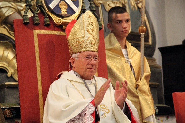 Msza św. w katedrze i wymarsz pielgrzymów
