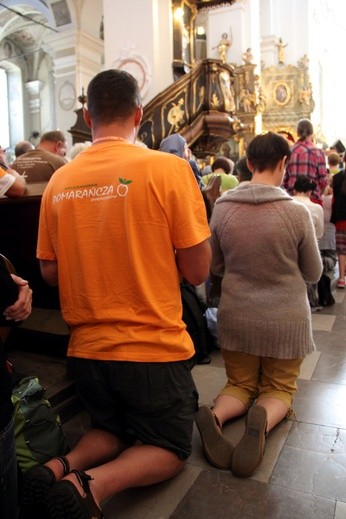 Msza św. w katedrze i wymarsz pielgrzymów