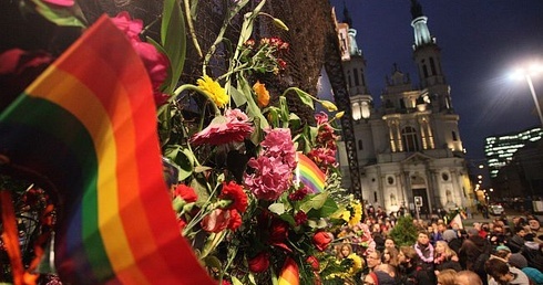 Znów płonęła tęcza