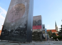 Wystawa "Wołyń 1943. Wołają z grobów, których nie ma" w Sobótce