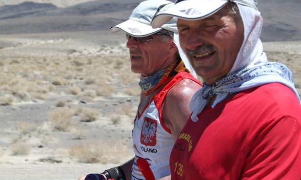 Na trasie Badwater Ultramarathon