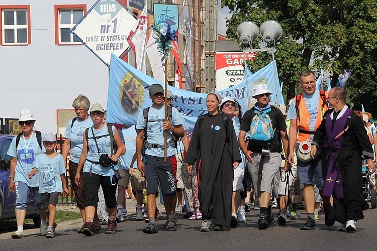 Grupa błękitna jest najliczniejszą grupą tegorocznej pielgrzymki