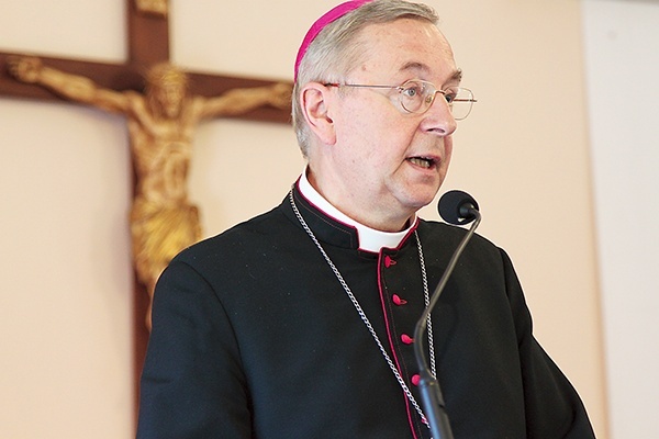 Jednym z prelegentów będzie abp Stanisław Gądecki. Metropolita poznański i przewodniczący Konferencji Episkopatu Polski przedstawi program na rok duszpasterski 2014/2015