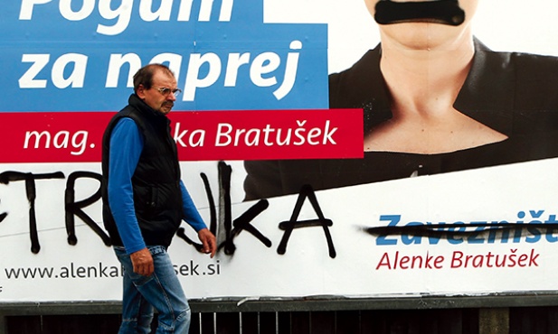 Obywatele na plakatach wyborczych wyrazili swoją dezaprobatę z poziomu elity politycznej Słowenii