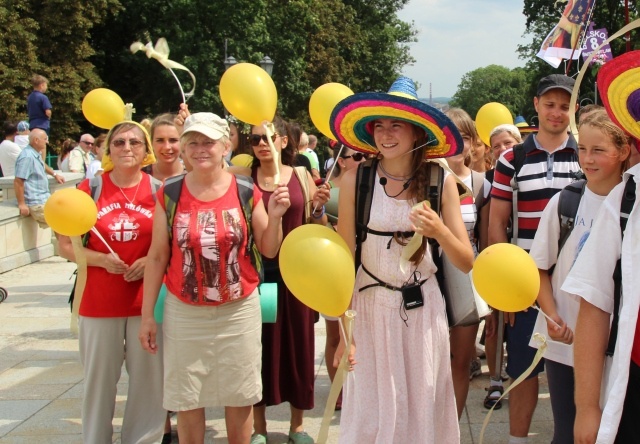 Powitanie pielgrzymów 9 grup hałcnowskich