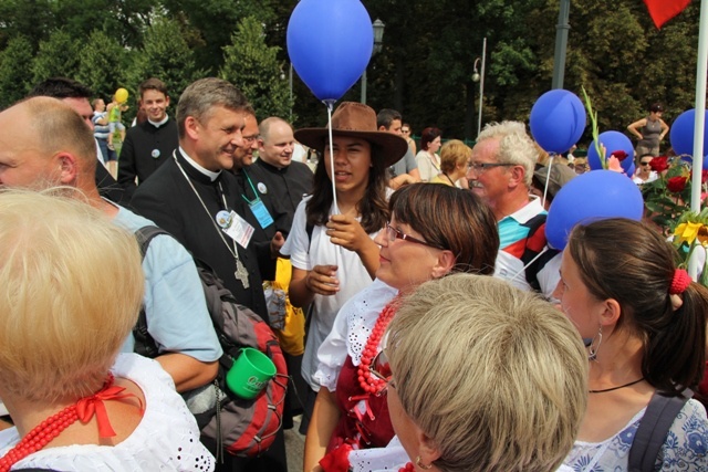 Powitanie pielgrzymów 9 grup hałcnowskich