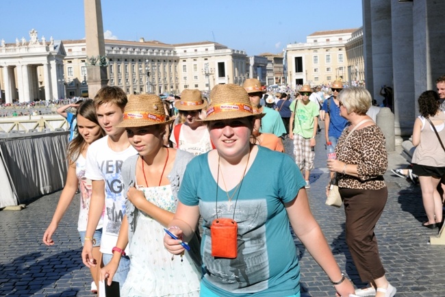 Liturgiczna służba ołtarza z Niemiec na pielgrzymce w Rzymie