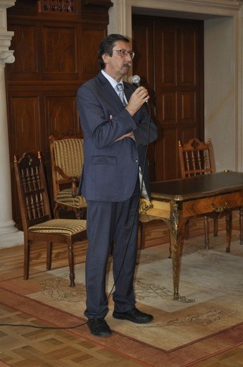 Odkrywanie wyklętych