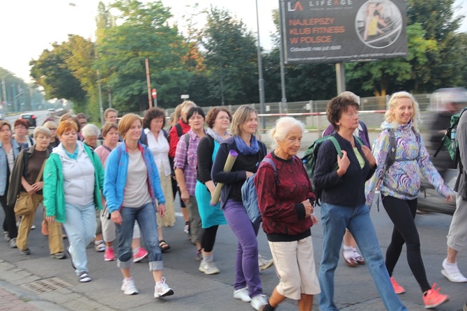 Pielgrzymka kobiet do Piekar - zdjęcia z trasy