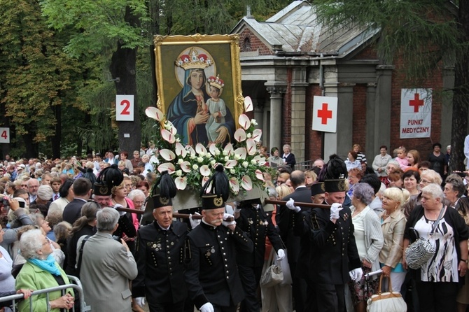 Pielgrzymka kobiet do Piekar - początek uroczystości