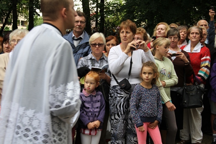 Pielgrzymka kobiet do Piekar - początek uroczystości