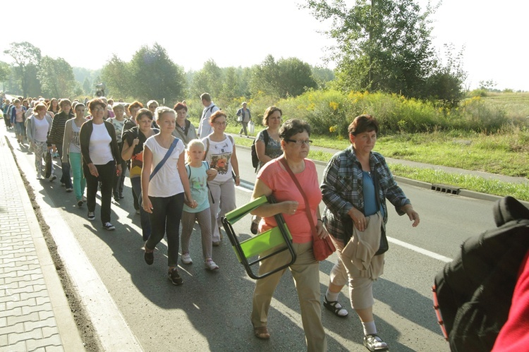 Pielgrzymka kobiet do Piekar - przed Mszą św.