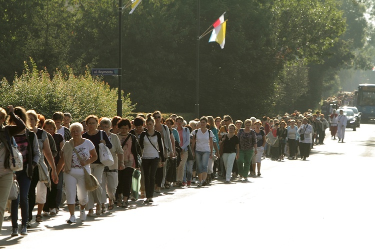 Pielgrzymka kobiet do Piekar - przed Mszą św.