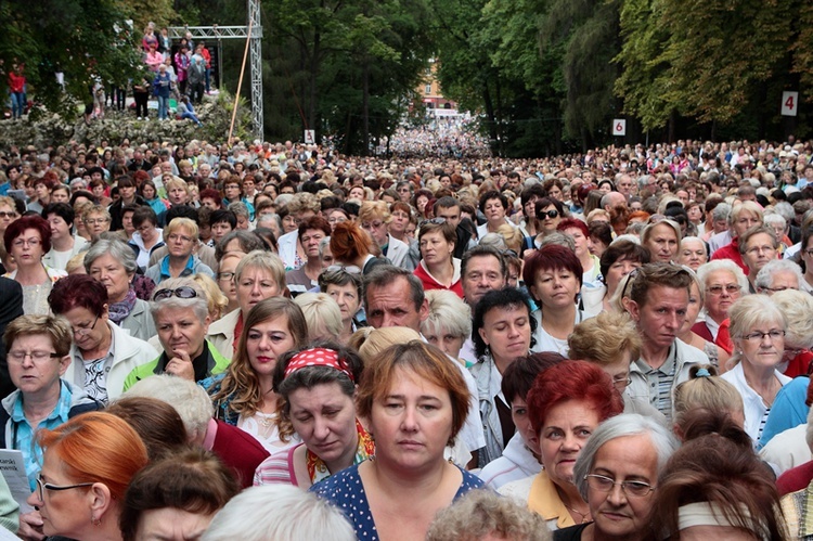 Pielgrzymka kobiet do Piekar - przed Mszą św.