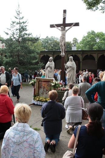 Pielgrzymka kobiet do Piekar - przed Mszą św.