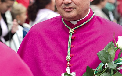 Abp Konrad Krajewski w Piekarach Śląskich