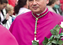 Abp Konrad Krajewski w Piekarach Śląskich